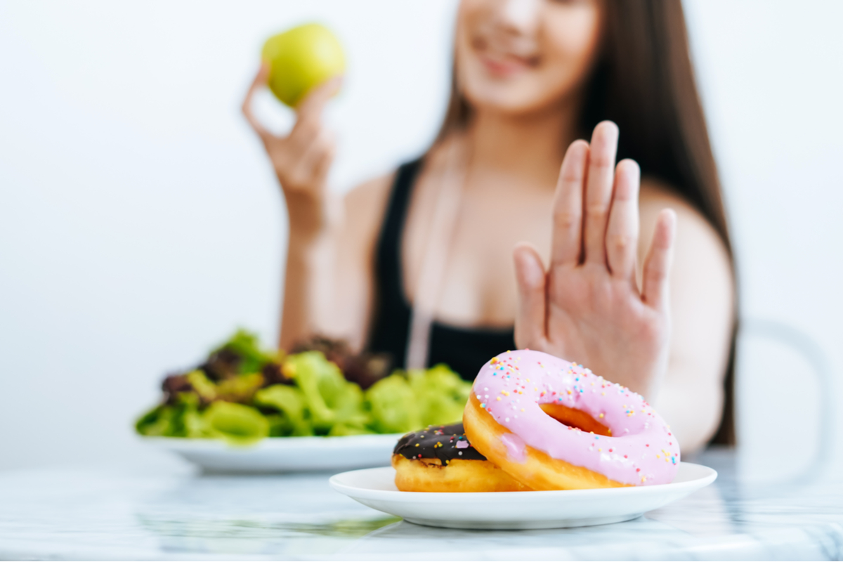السلوكيات الخاطئة في تناول الأغذية