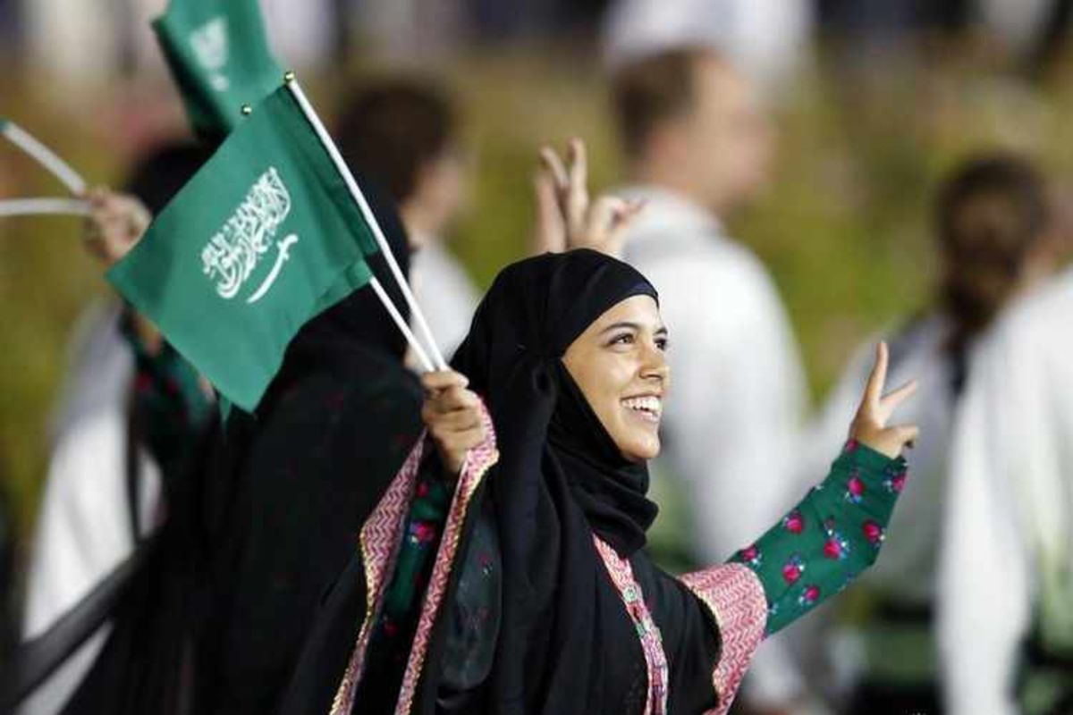 فتح باب التسجيل للمرأة السعودية للانضمام للجيش 1444